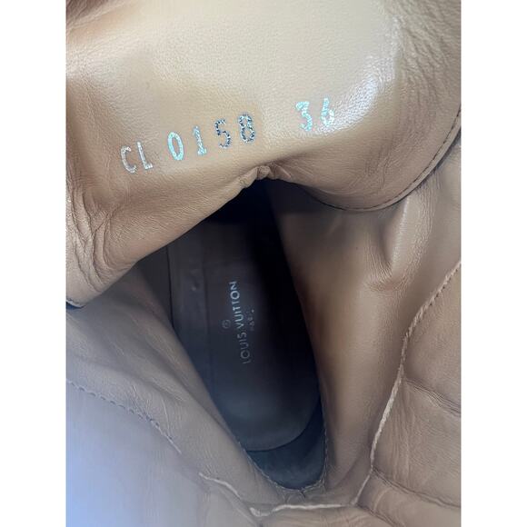 Louis Vuitton Calfskin Territory Ranger Combat Boots in Black - Picture 14 of 16